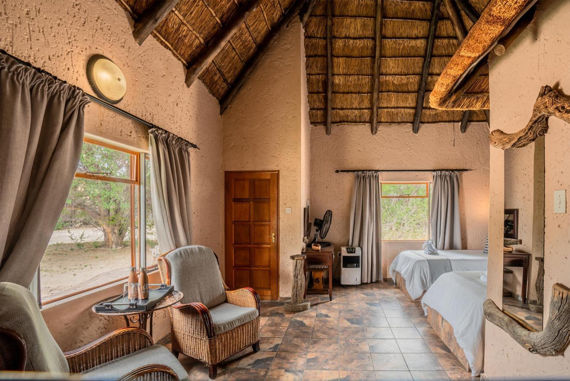 Grassland Safari Lodge Ghanzi エクステリア 写真