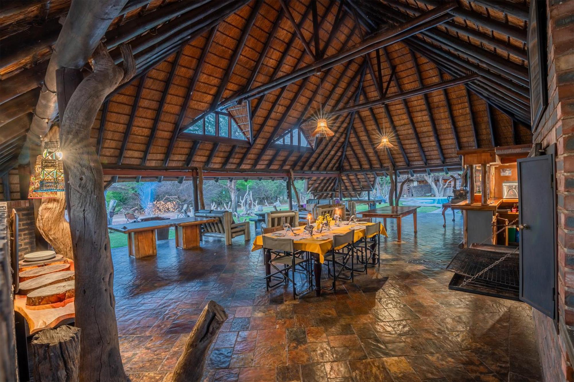 Grassland Safari Lodge Ghanzi エクステリア 写真