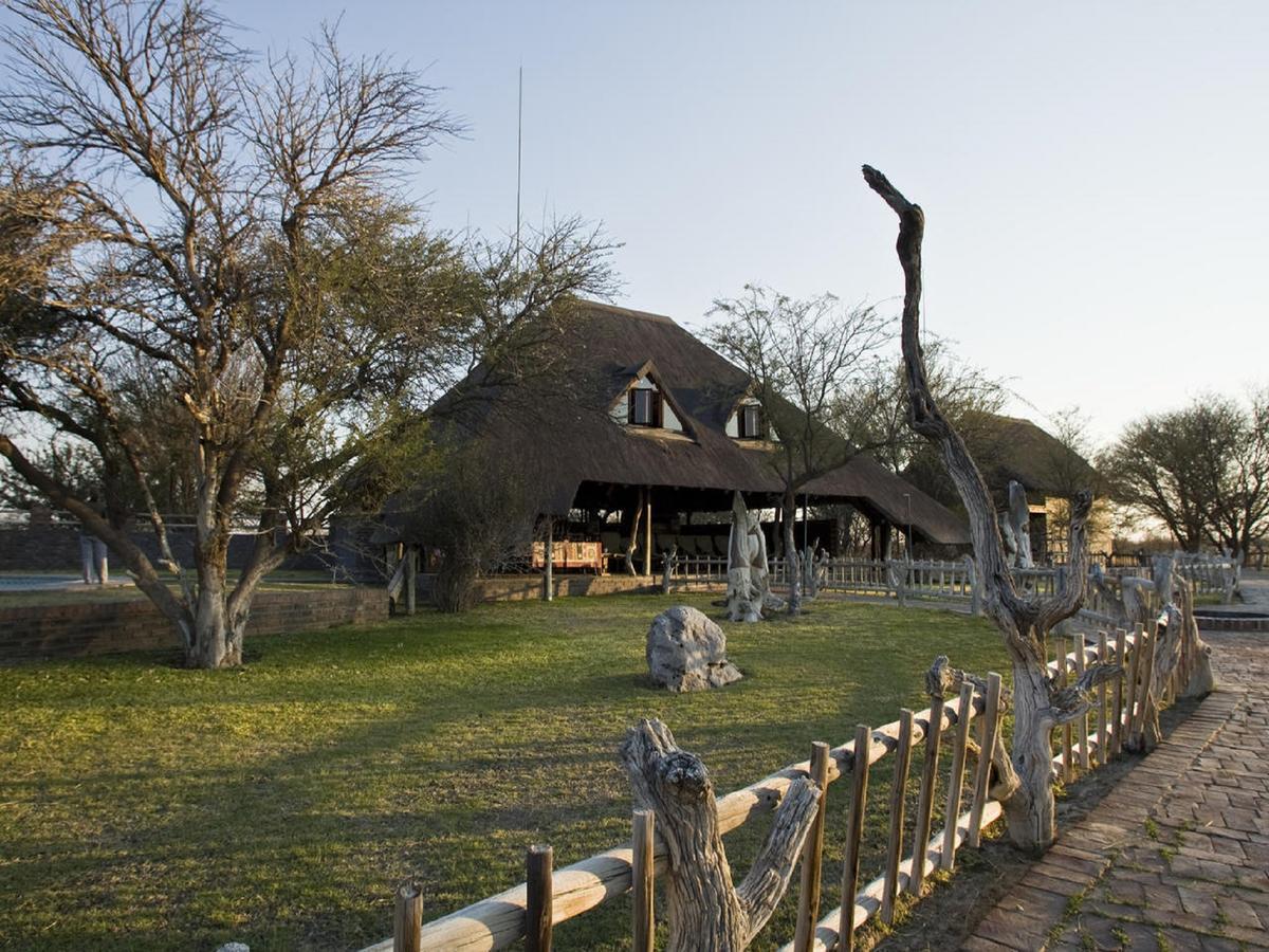 Grassland Safari Lodge Ghanzi エクステリア 写真